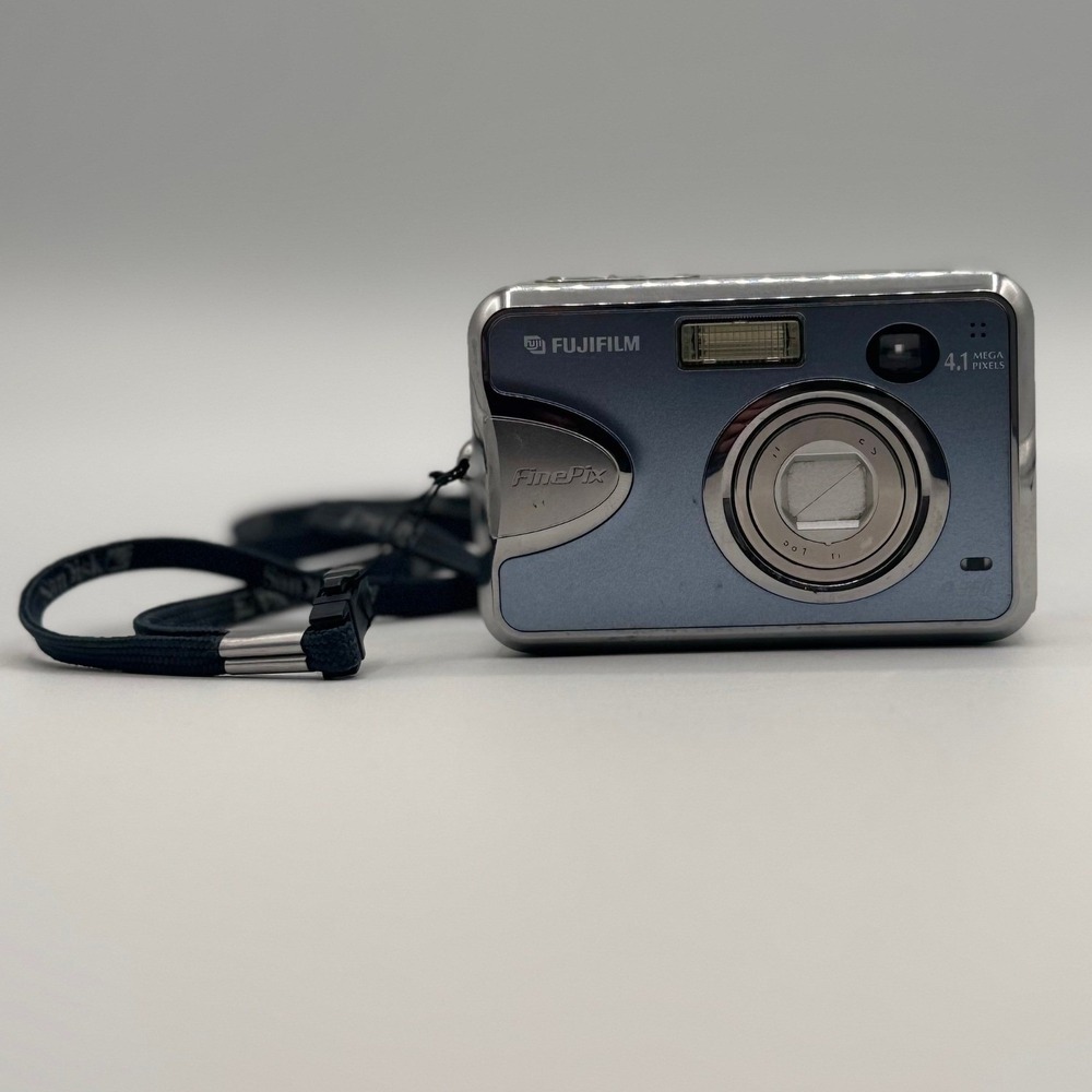 Fujifilm FinePix A360 Digital Camera 4.1MP Blue Silver Vintage Y2K Digicam